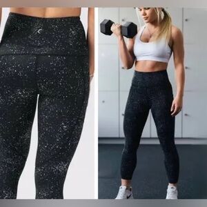 Zyia Black Reflective Pocket Light n Tight Hi-Rise 7/8 24" Size 4